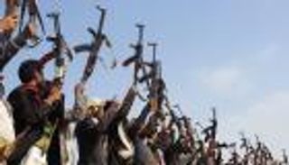 مواجهات عنيفة شرق تعز ونزوح مستمر للسكان