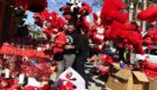 لماذا يحتفل المصريون بـ"الفالانتين" في 4 نوفمبر؟