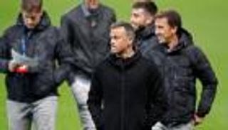 برشلونة يضع خيارات عملية لحل أزمة الظهير الأيمن