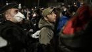 بالصور.. فرنسا تخلي سكان ثاني مخيم للاجئين خلال أقل من شهر