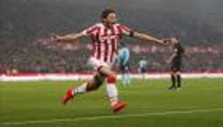 رمضان صبحي يحطم رقما صامدا منذ 31 عاما مع ستوك