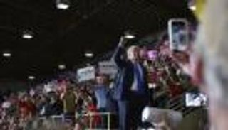 "ناخبون سريون" هل يرجحون كفة ترامب بالانتخابات؟