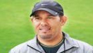 القروني مدربا للباطن خلفا لعبد الرحمن