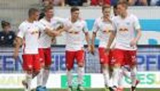 لايبزيج يهزم ماينز بثلاثية ويستمر في ملاحقة البايرن