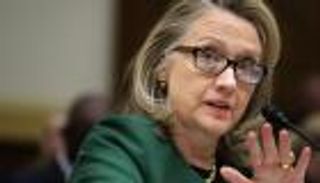 بالصور .. 10 حقائق صادمة عن هيلاري كلينتون 