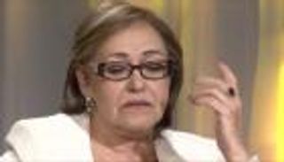 بالفيديو.. دموع فنانة جزائرية تدفع وزيرا تونسيا للاعتذار