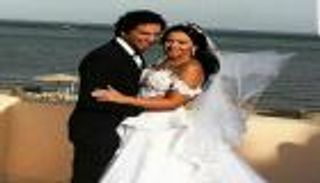 أحمد حلمي يهنئ العروسين إيمي والرداد برسالة كوميدية