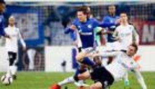 شالكه يبتعد عن قاع البوندسليجا على حساب بريمن