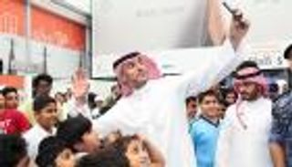 الشيخ ماجد الصباح يتفقد أجنحة وفعاليات "الشارقة للكتاب"