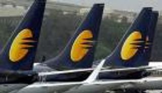 طائرة متوجهة من دلهي إلى الدوحة تهبط اضطراريا في كراتشي