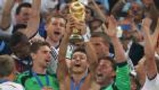 أوزيل يعاير الإنجليز بالمونديال