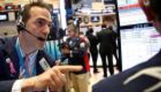 الأسهم الأمريكية تنخفض بفعل انتخابات الرئاسة