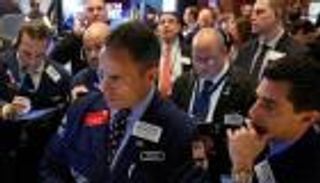 تراجع جماعي للأسهم الأمريكية في المستهل بعد فوز ترامب