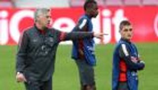 أنشيلوتي يشيد بميسي الجديد ويوضح موقف فيراتي