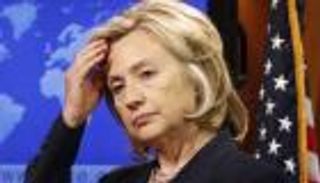  كلينتون في خطاب عاطفي: عرضت على ترامب العمل معه من أجل أمريكا 