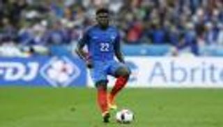 مانجالا يعوض الخروج المفاجئ لأومتيتي من قائمة فرنسا