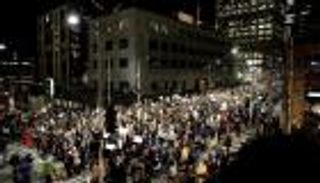 5 جرحى في إطلاق رصاص قرب احتجاجات ضد ترامب