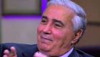 المصريون بين حشود الفوضى .. ومواكب البناء