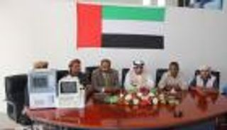 الهلال الأحمر الإماراتي يزود مستشفى حجر بحضرموت بمعدات طبية