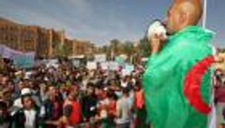 الجزائر لمواطنيها: احذروا 2017 "الأصعب"