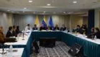 أزمة فنزويلا.. الحكومة والمعارضة تتعهدان بحل سلمي