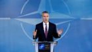 "الناتو" يذّكر بـشعار "الجميع من أجل واحد" ضد "أمريكا أولا" لترامب