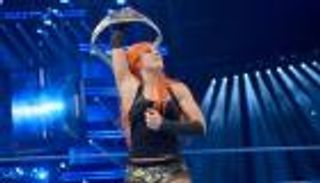 بيكي لينش تدافع عن لقب سيدات "سماكدون" باستسلام أليكسا بليس