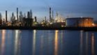 أسعار النفط تقفز  6% بفعل آمال "أوبك"