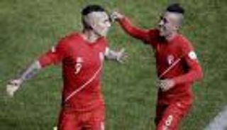 مهاجما بيرو يقلقان مدرب البرازيل