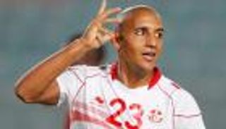 شاهد: لقطة غير أخلاقية للخزري تثير غضب جماهير تونس‎