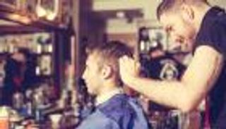 مبادرة تحول الحلاقين إلى "أطباء" لإنقاذ الرجال من الانتحار 