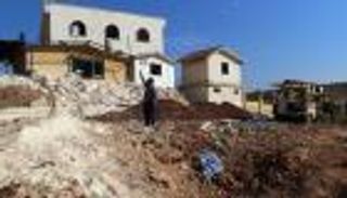 مقتل 40 شخصا بينهم 8 أطفال في غارات بحلب.. وموسكو تتبرأ