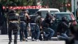 تونس.. تفكيك خلية إرهابية خططت لتنفيذ اغتيالات وتفجيرات