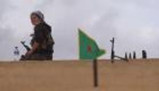 صناديق الذخيرة.. أواني طعام لأهالي الرقة