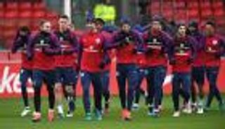 منع لاعبي انجلترا من مغادرة معسكر المنتخب ليلا