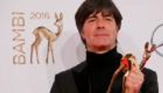 ألمانيا تكرم لوف وشفاينشتايجر 