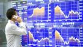 الأسهم اليابانية ترتفع لأعلى مستوى مع تراجع الين