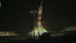 انطلاق ثلاثة رواد إلى محطة الفضاء الدولية