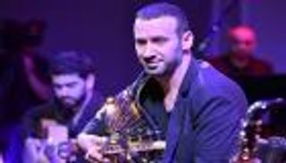 بالصور.. العراقي جعفر صادق يطلق ألبومه من دبي