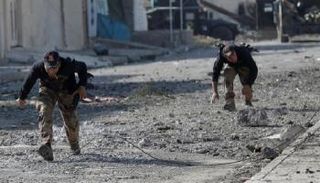 جنديان من القوات العراقية 