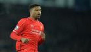 سرقة لاعب ليفربول السابق بالإكراه