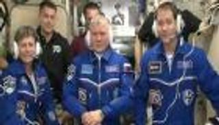 وصول 3 رواد لمحطة الفضاء الدولية بمركبة روسية