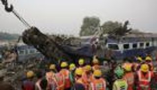 فيديوجراف.. "العين" ترصد كارثة قطار الهند