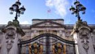 فيديوجراف.. 455 مليون دولار لترميم مقر الملكة إليزبيث