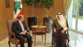 عون يعد بزيارة السعودية استجابة لدعوة الملك سلمان