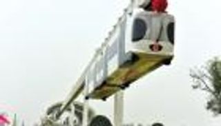 بالصور.. تشغيل أول قطار معلق في العالم يعمل بالطاقة الجديدة بالصين