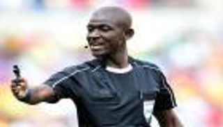 أخطاء تصفيات المونديال تحرم 3 حكام من أمم أفريقيا