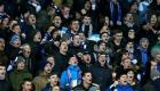 إصابة 2 من مشجعي دينامو كييف قبل مواجهة نابولي