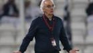 فوساتي يلوح بالاستقالة إذا استغنت قطر عن المجنسين