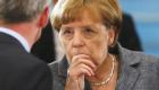 ميركل تستهل حملة الولاية الرابعة بالتحذير من مواقع "التواصل"